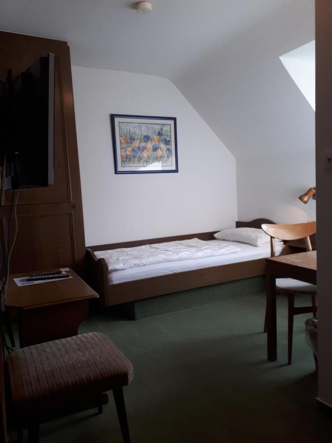 Schwarzwaldhotel / Wolfach Bagian luar foto